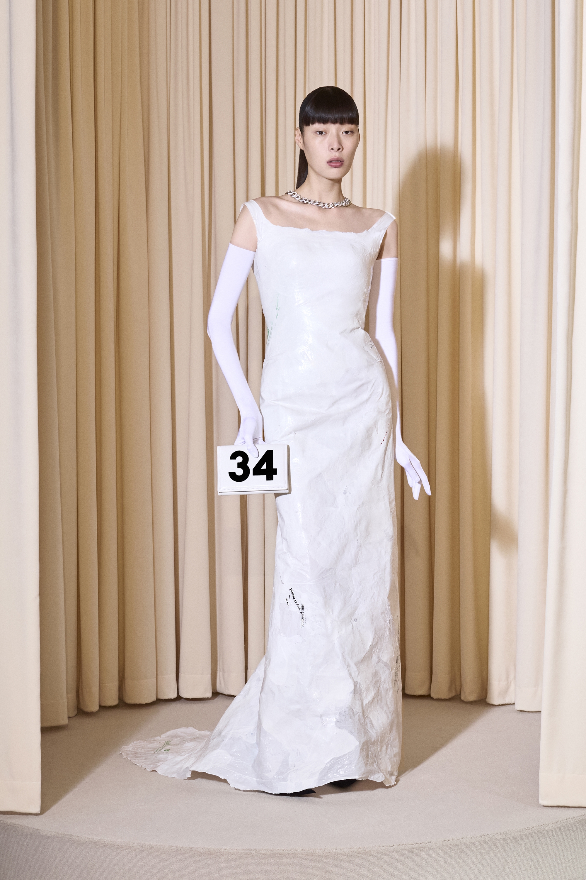 COUTURE 53RD 2X3 2000x3000 0022 Balenciaga Couture24 LOOK 34 FRONT JAYPAK 6058